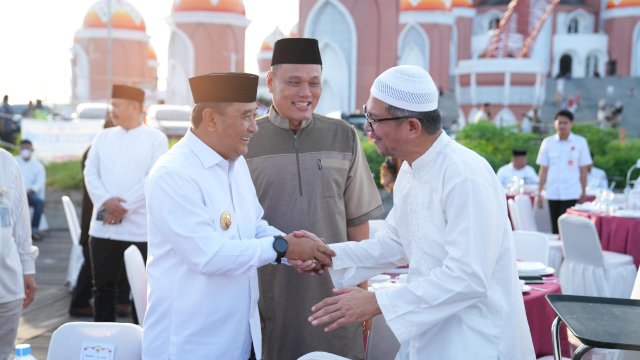 Dianggap Berjasa Sukseskan Pemilu, Bahtiar Baharuddin Beri Penghargaan 