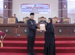 Sekda Takalar Wakili Pj Bupati Serahkan LKPJ Tahun 2023 Pada Rapat Paripurna DPRD 