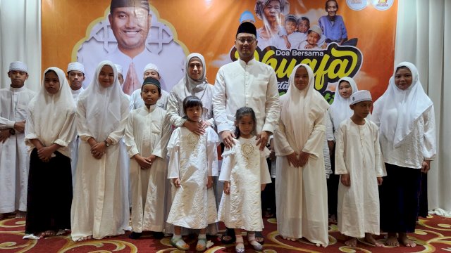 Pengurus Daerah Tidar yang juga sayap partai Gerindra menggelar buka puasa bersama ratusan anak yatim di Hotel Mercure, Makassar, pada Kamis (28/3/2024). 