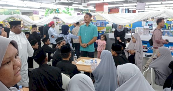 Andi Seto Asapa Terharu Ajak Anak-anak Yatim Belanja di Mall