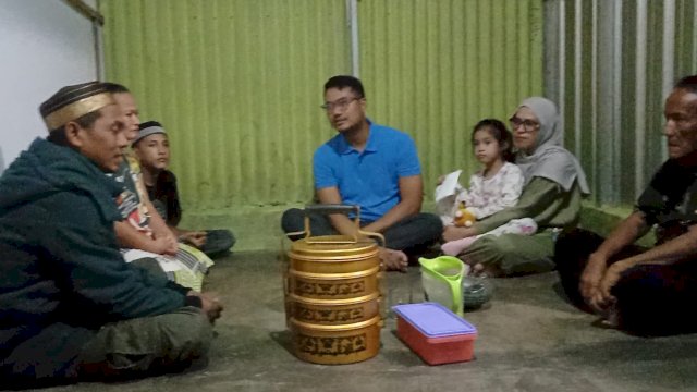 Andi Seto dan Istri Sahur Bareng di Rumah Tukang Bentor Makassar: Menyimak Kisah Keluarga Daeng Rani