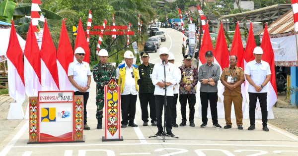 Jokowi Resmikan 10 Jalan dan 1 Jembatan di Kaltim, Total Anggaran Digunakan Rp 561 Miliar