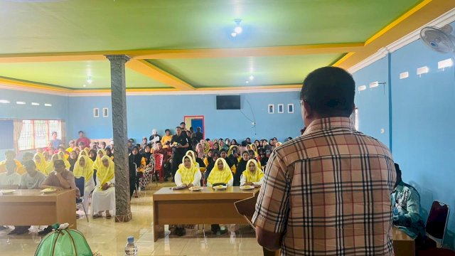 Anggota DPR Muahmmad Fauzi Sosialisasi 4 Pilar di Mappedeceng Luwu Utara
