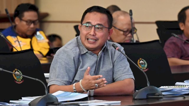 Anggota DPR RI Muhammad Fauzi Minta Kementerian PUPR Segera Perbaiki Jalan Trans Sulawesi