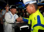 Pj Gubernur Bahtiar dan Forkopimda Pantau Keamanan dan Bagikan Paket Lebaran di Malam Takbiran