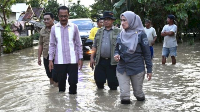 Tinjau Lokasi Banjir, Indah Pastikan Keamanan Warga