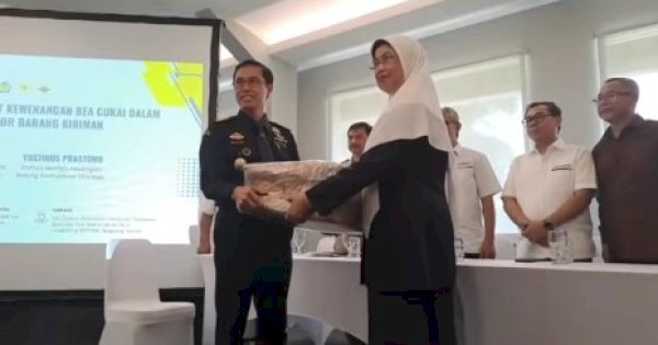 Sempat Viral, Bea Cukai Akhirnya Serahkan Bantuan Alat Belajar SLB dari Korea Selatan