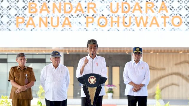 Presiden Jokowi Resmikan Bandara Pohuwato di Gorontalo