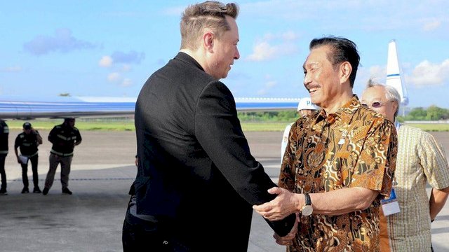 Luhut Sambut Langsung Elon Musk di Bali, Ini Agendanya Bersama Presiden Jokowi