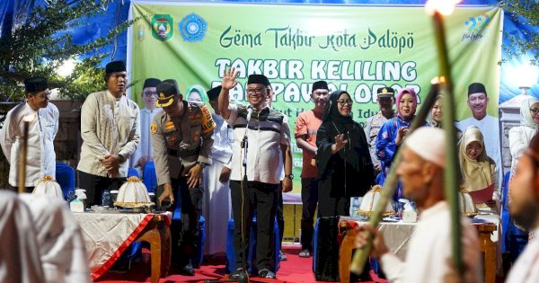 Gema Takbir Dan Pawai Obor Semarakkan Malam Lebaran Di Palopo