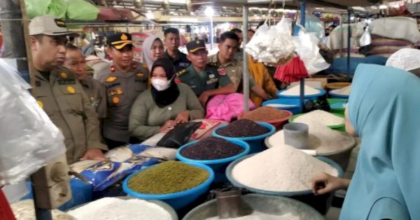 Bupati Maros Pantau Harga di Pasar Tradisional Jelang Lebaran Idul Fitri