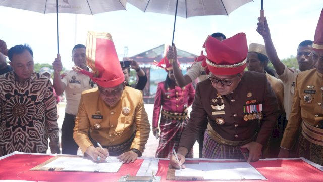 Wali Kota Makassar Moh Ramdhan Pomanto menghadiri puncak peringatan Hari Jadi Kabupaten Jeneponto ke-161 yang dipusatkan di Lapangan Passamaturukang Bontosunggu, Rabu (1/5/2024).