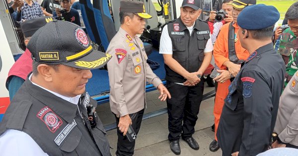 Pemprov Sulsel Beri Bantuan 10 Ton Beras untuk Korban Banjir dan Longsor di Luwu