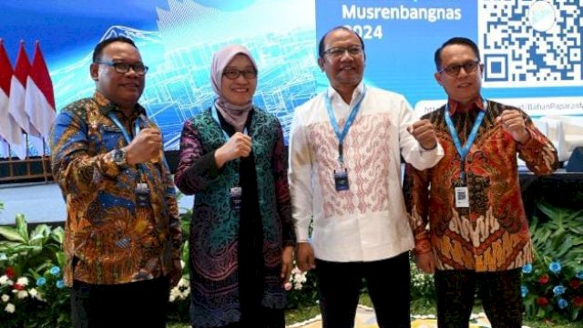 Sekdaprov Gorontalo Sofian Ibrahim saat menghadiri acara Musyawarah Perencanaan Pembangunan Nasional (Musrenbangnas) 2024, bertempat di Jakarta Convention Center (JCC) Senayan Jakarta, Senin (6/5/2024). Kegiatan ini diikuti oleh seluruh Sekda provinsi kabupaten/kota se Indonesia.