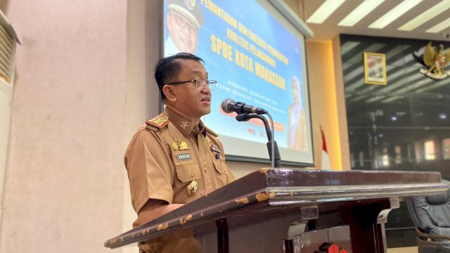 Dinas Komunikasi dan Informatika (Kominfo) Kota Makassar mengadakan monitoring, evaluasi, dan pelaporan pengembangan Sistem Pemerintahan Berbasis Elektronik (SPBE) di ruang Sippakatau Balaikota pada, Selasa (7/5/2024).