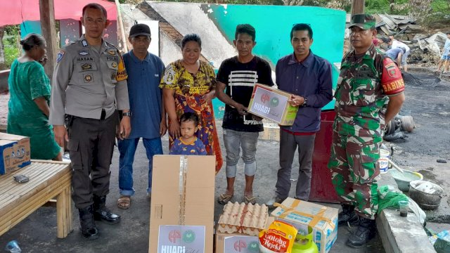 Huadi Group Salurkan Bantuan untuk Korban Kebakaran Rumah di Bantaeng