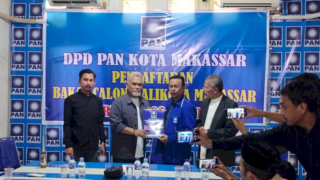 Ketua PKS Sulsel  Tunjukkan Keseriusannya Maju Pilwalkot Makassar, Sehari Ambil 3 Formulir