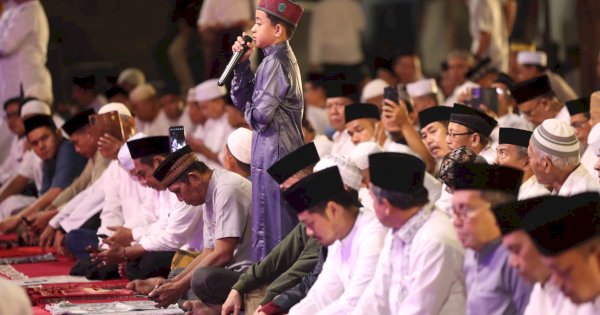 Prestasi Rifaat, Bocah 7 Tahun yang Azan di Salat Subuh Berjemaah Pemkot Makassar