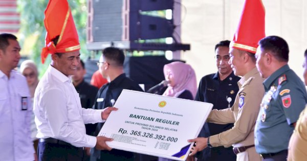 Kementan Berikan 300 Beasiswa Pengembangan SDM Sawit untuk Lulusan SMA di Sulsel