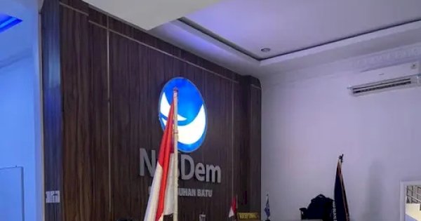 Kantor NasDem Labuhan Batu Kini Dalam Penguasaan KPK