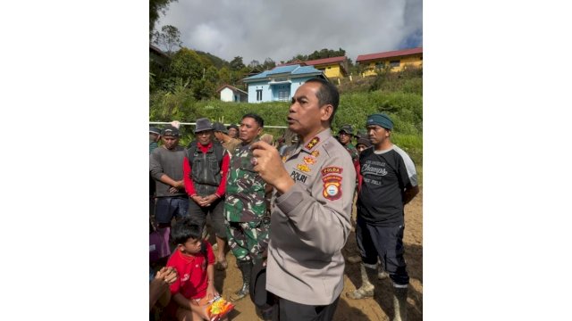 Pj Gubernur Apresiasi Kapolda Sulsel-Pangdam Hasanuddin yang Aktif Turun Sambangi Korban Bencana