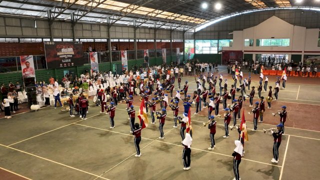 Suasana Pembukaan Pekan Olahraga Pamong Praja Se-Sulawesi Selatan 2024 di Telkom Sport Arena Makassar, Rabu (24/4/2024). (Doc.humas pemkot makassar)