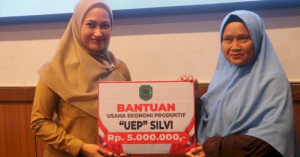 12 Pemerlu Pelayanan Kesejahteraan Sosial Terima Bantuan Usaha dari Pemda Luwu Utara