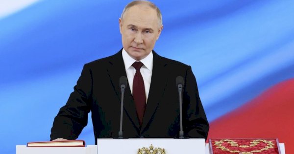 Vladimir Putin Kembali Pimpin Rusia untuk Periode Kelimanya, &#8216;Opsisi&#8217; Mereka Hanya Barat