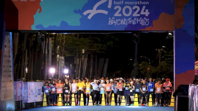 Event Half Marathon merupakan ajang lomba lari jarak jauh tahunan yang diselenggarakan di Makassar sejak tahun 2019.