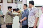 Pemkot Makassar Lepas 100 Orang Tim Pemeriksaan Kesehatan Hewan Kurban 1445 H