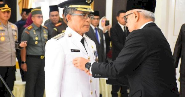 Rudy Salahuddin Lantik Ismail Madjid Sebagai Pi Wali Kota Gorontalo 