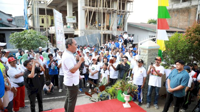 Danny Pomanto Ramaikan Jalan Santai Sehat Bahagia Gereja Katolik Paroki ST Paulus Tello