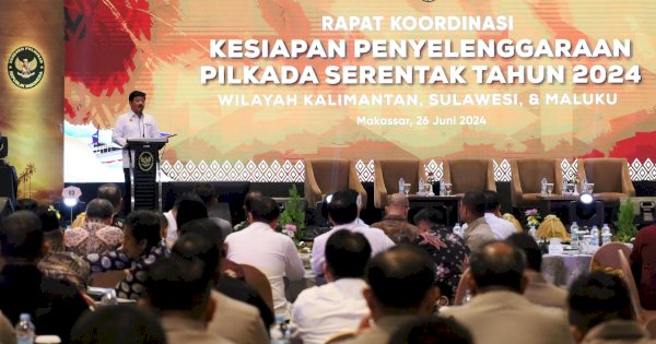 Pj Gubernur Sulsel Promosikan Event F8 Makassar di Hadapan Menkopolhukam dan Mendagri