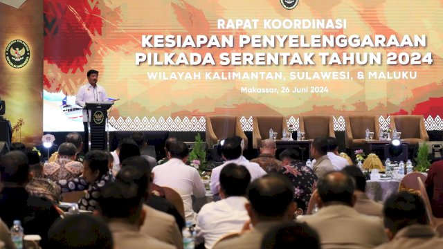 Pj Gubernur Sulsel Promosikan Event F8 Makassar di Hadapan Menkopolhukam dan Mendagri