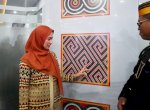 Bupati Indah Respon Motif Tenun Rongkong di Gedung Baru Kemenkumham Provinsi Sulsel  