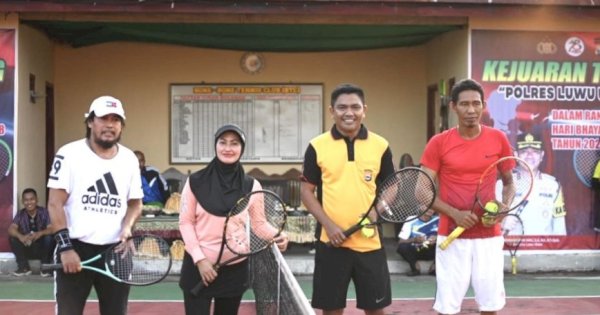 Kejuaraan Tenis Resmi Dimulai, Bupati Indah Apresiasi Kapolres Luwu Utara