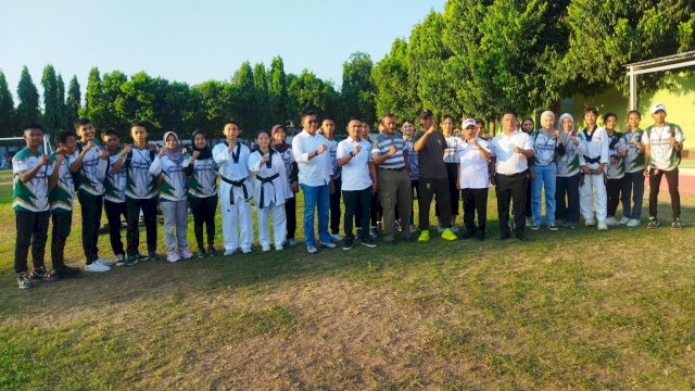 Tamarunang Taekwondo Club (Batalyon Armed 6 Kostrad) menggelar Kejuaraan Open Turnamen Tamarunang Cup 2024, di GOR Sudiang, Makassar, mulai Jumat hingga Ahad (28-30/6/2024).