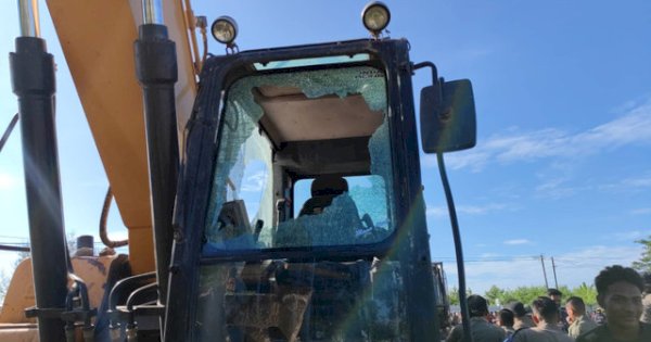 Mobil Damkar Deli Serdang Terbakar Dibakar Massa Demonstran