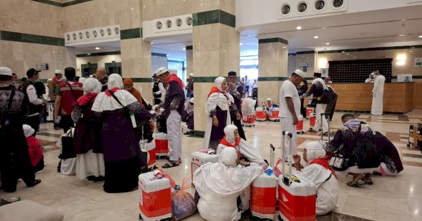 Pesawat Garuda Alami Kerusakan, Jenaah Haji Kloter 31 Embarkasi Makassar Batal Terbang ke Tanah Air 