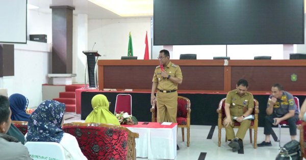 Pj Bupati Takalar Terima Aksi Damai Masyarakat Polongbangkeng Utara