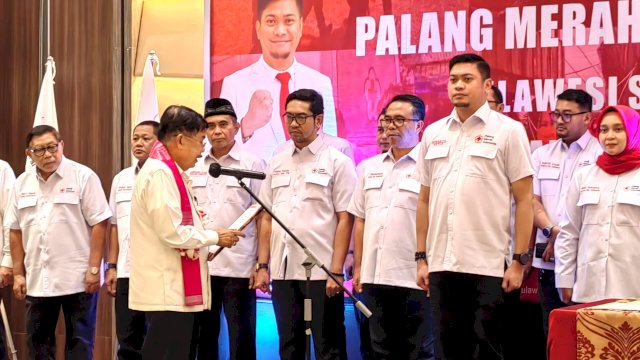 Cegah Bencana, Jusuf Kalla Minta Seluruh Relawan PMI Gencar Tanam Pohon