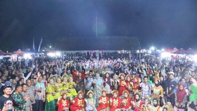 Buka Festival Budaya dan Seni, Pj Bupati: Lestarikan Adat dan Budaya Galesong