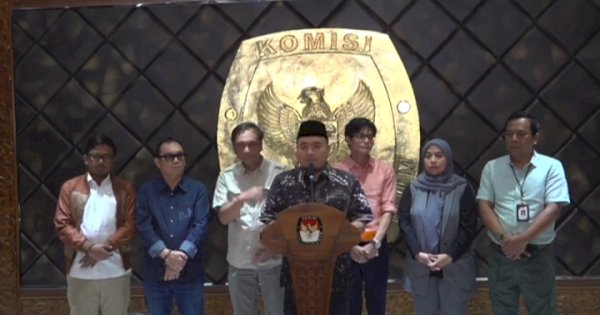 Hasyim Asy&#8217;ari Dipecat, Mochammad Afifudin Jabat Plt Ketua KPU 