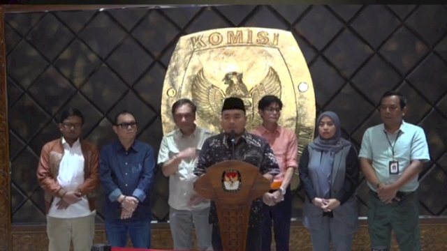 Hasyim Asy&#8217;ari Dipecat, Mochammad Afifudin Jabat Plt Ketua KPU 