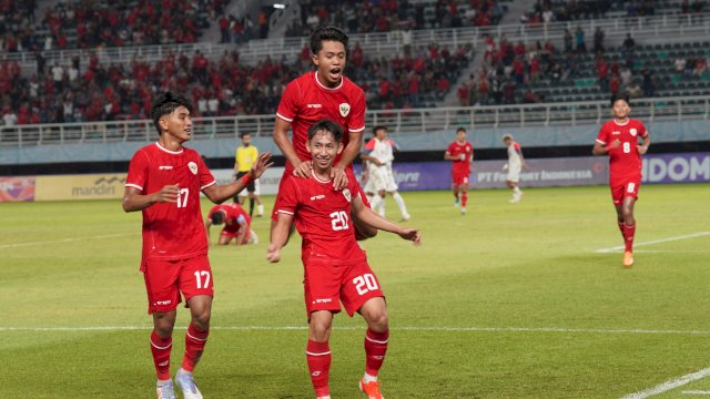 Dok. Pemain Timnas Indonesia saat melawan Filipina di Piala AFF U-19. (foto: PSSI) 