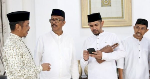 Usai Salat Idul Adha, Kepala Bapenda Makassar Gelar Open House 