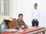 Potret Jokowi Ikuti Proses Coklit Data Pemilih Pilkada 2024
