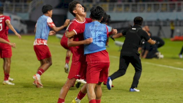 Dokumentasi Timnas Indonesia saat menembus final Piala AFF U-19 setelah mengalahkan Timnas Malaysia di partai semifinal. (foto: PSSI). 