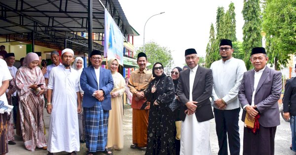 Pj Wali Kota Palopo Salat Iduladha di Masjid Ahung Luwu Kota Palopo