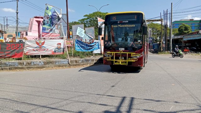 Sempat Berhenti, Bus Trans Maminasata Rute Teknik Unhas Kembali Dibuka 